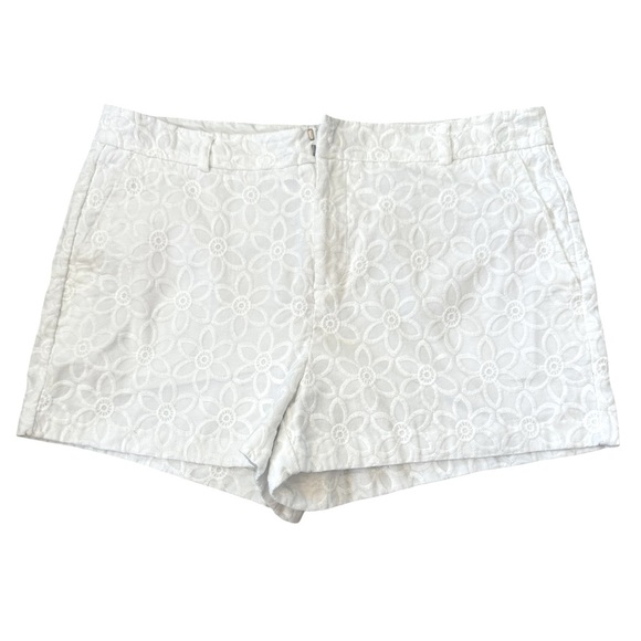 Elle White Eyelet Shorts Size 8 Floral Embroidered Summer Classic - Picture 1 of 3